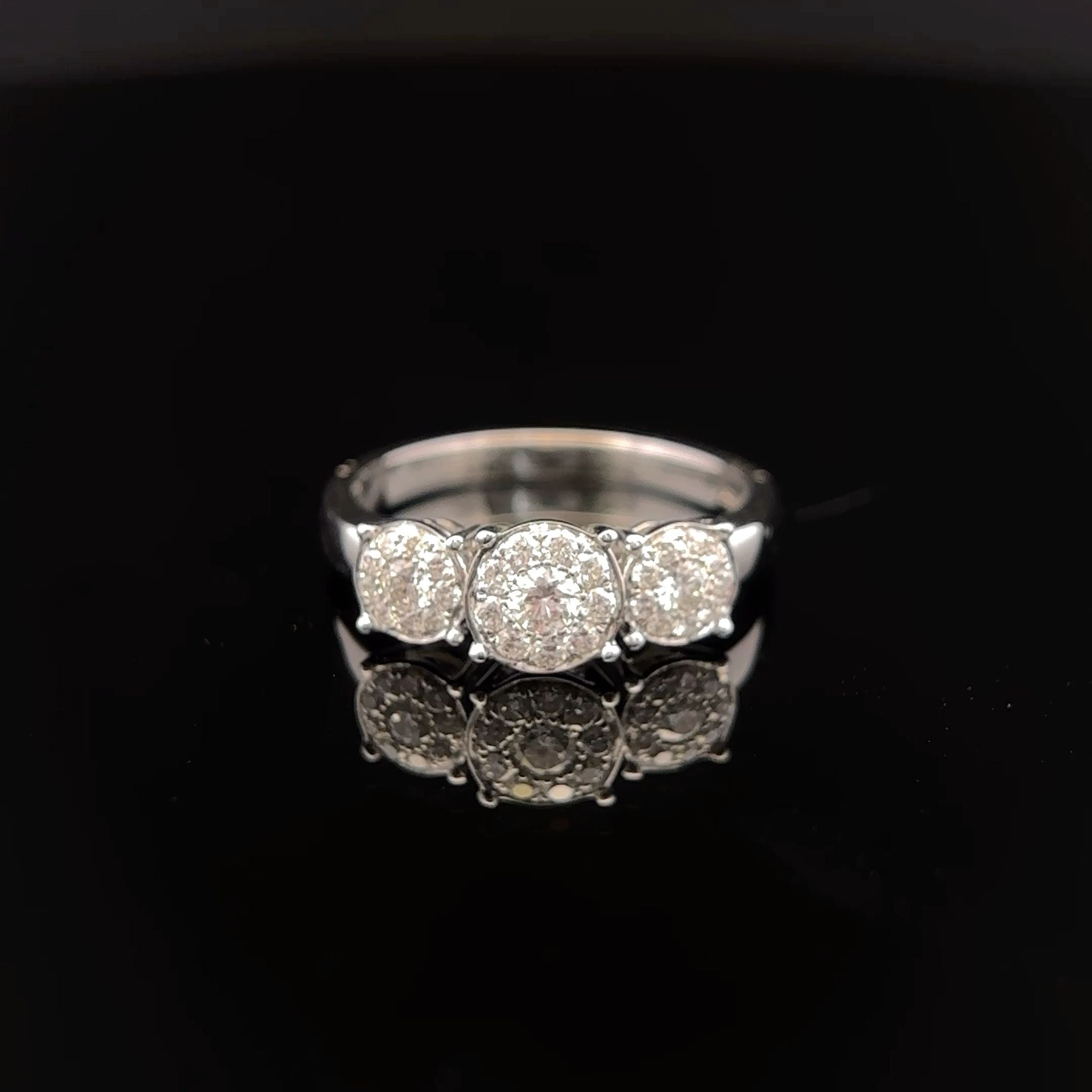 18k White Gold Three Stone 0.5carat Diamond