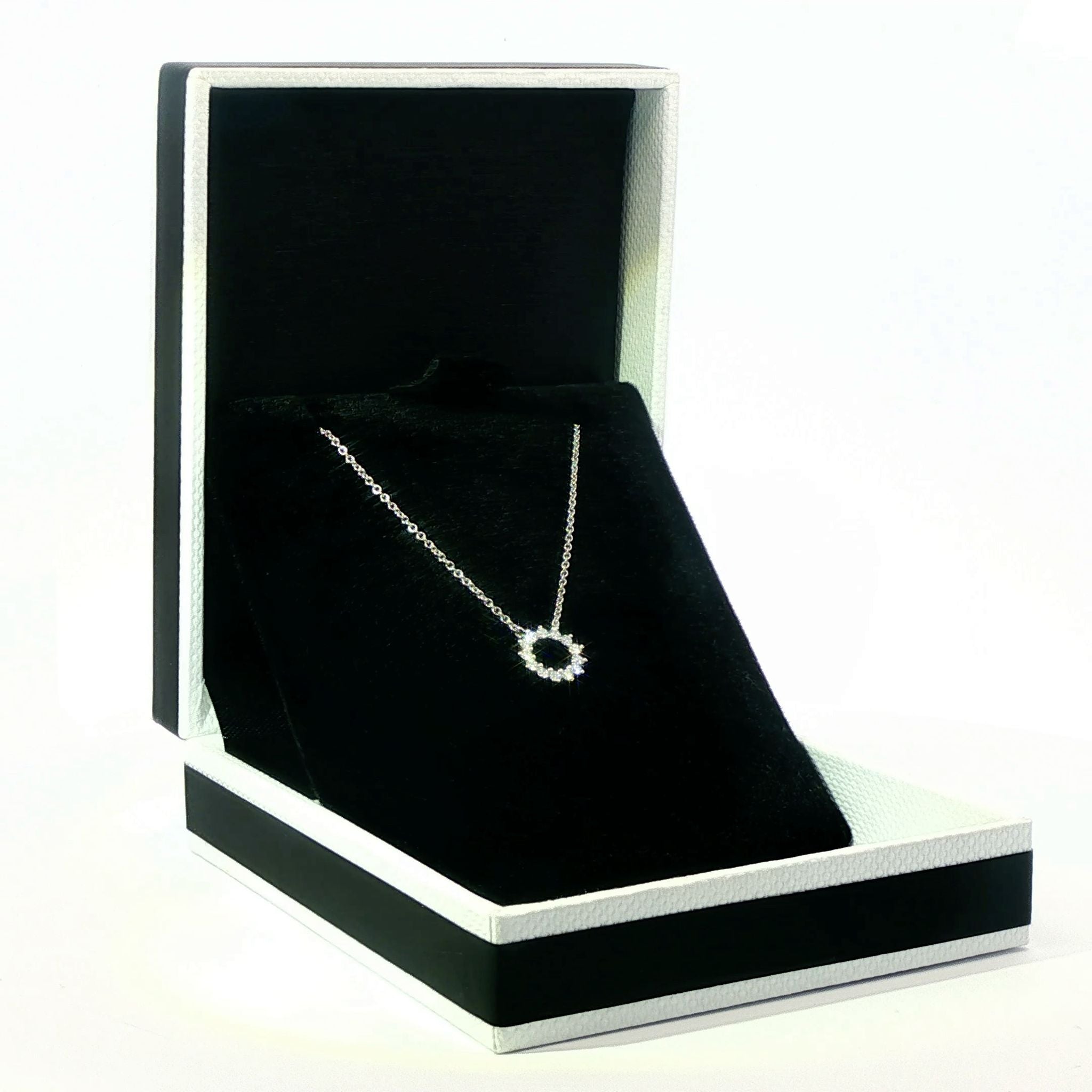 18k White Gold Diamond Halo Necklace