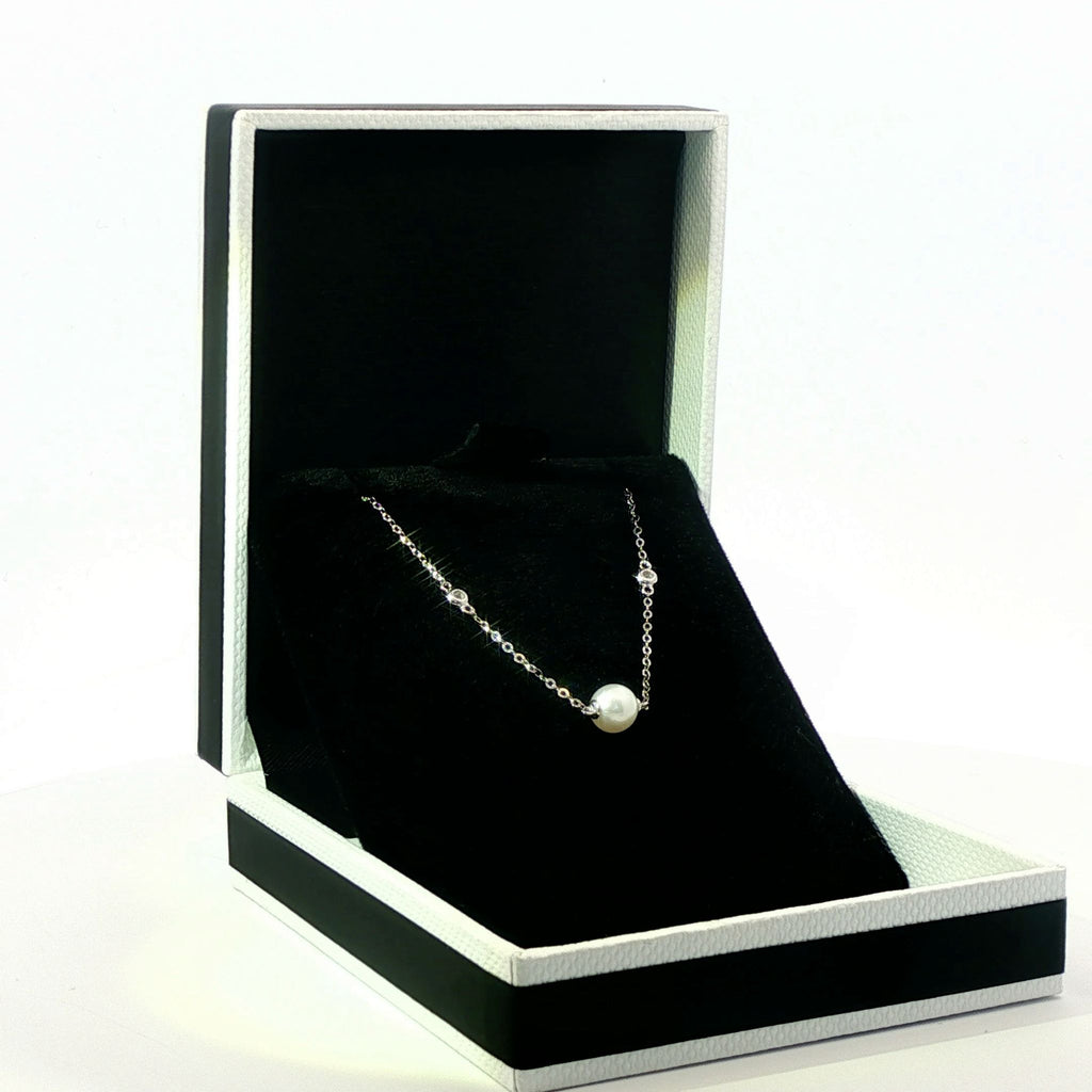18k White Gold Pearl and Diamond Necklace