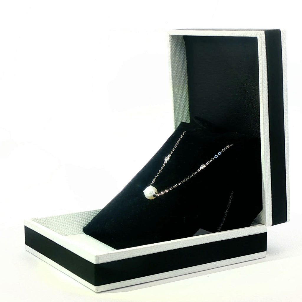 18k White Gold Pearl and Diamond Necklace