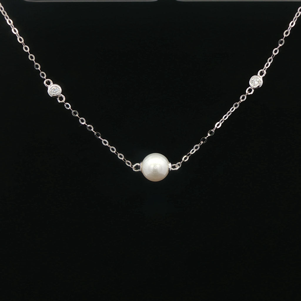 18k White Gold Pearl and Diamond Necklace