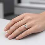 18k Gold Illusion 0.76c Diamond Cluster Ring